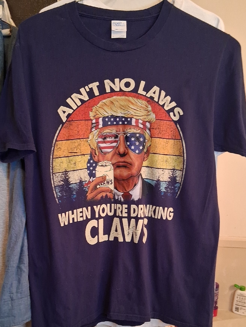 Satire Tee W TRUMP/Graphic Navy Tee with American Flag Design,SZ.L